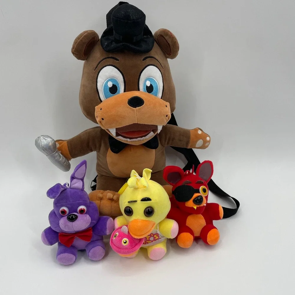 Five Nights at Freddys Freddy Fazbear Backpack Plush‎ with Mini Figures